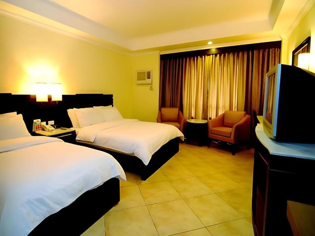 Mo2 Westown Hotel San Juan Bacolod Dış mekan fotoğraf