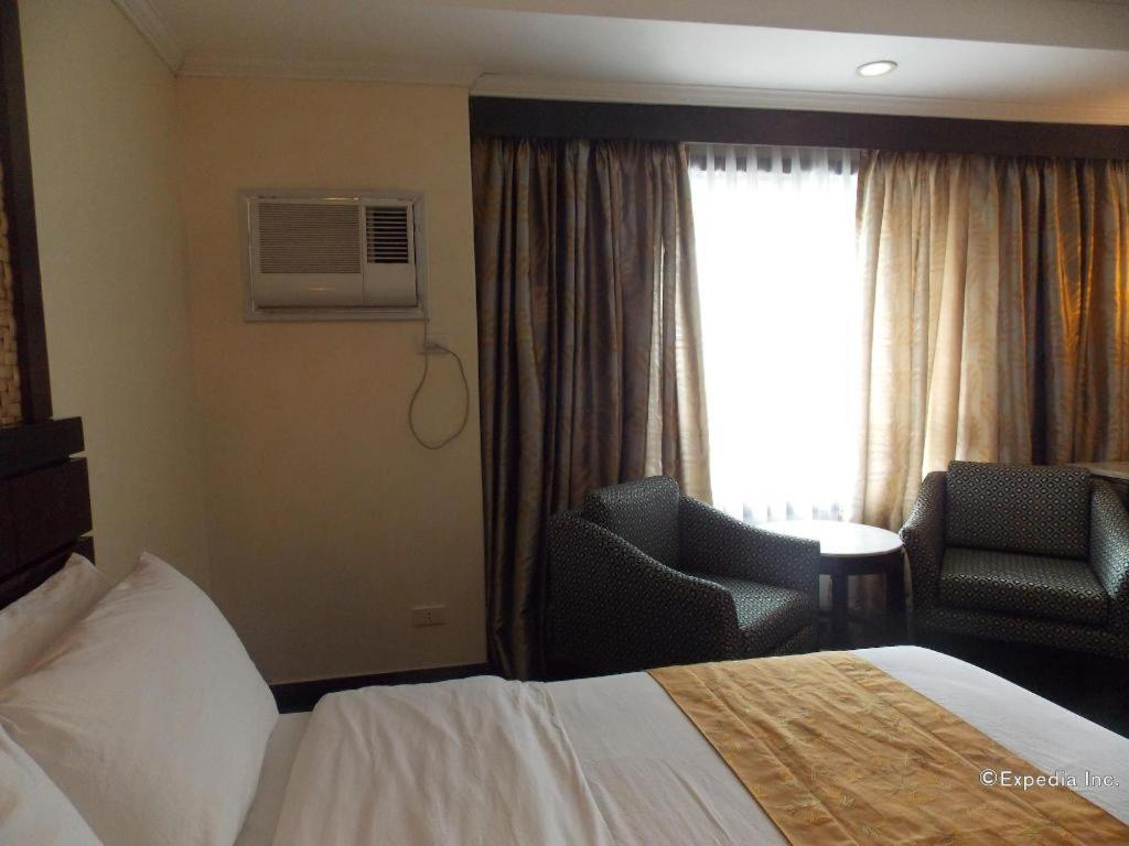 Mo2 Westown Hotel San Juan Bacolod Dış mekan fotoğraf