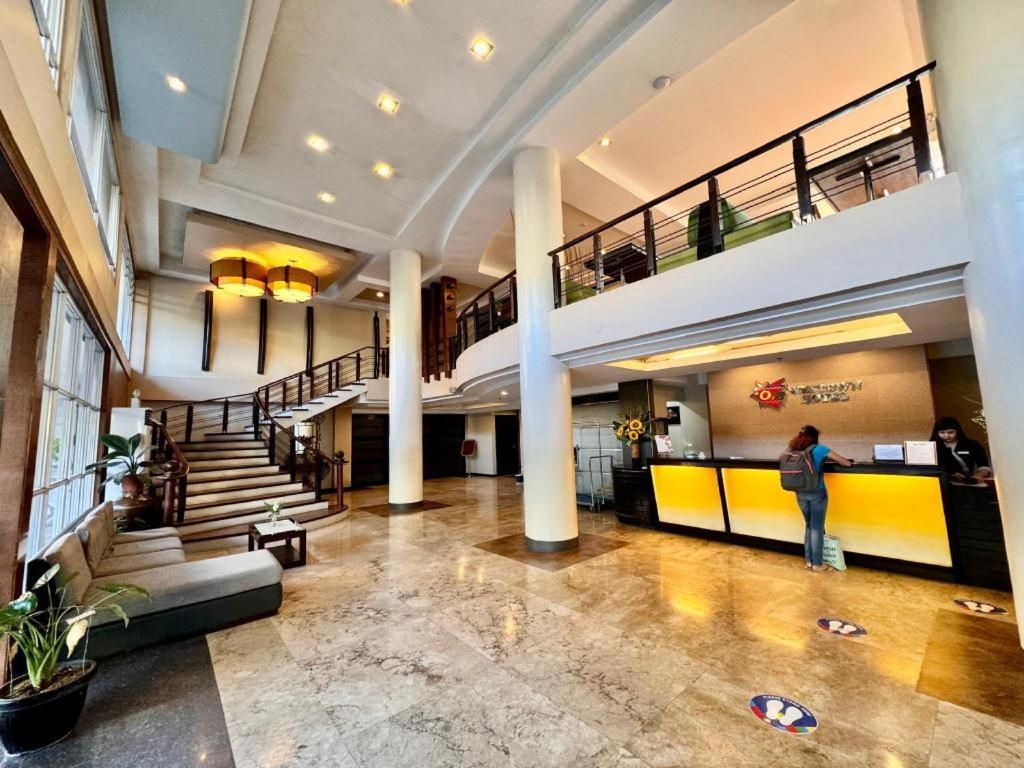 Mo2 Westown Hotel San Juan Bacolod Dış mekan fotoğraf