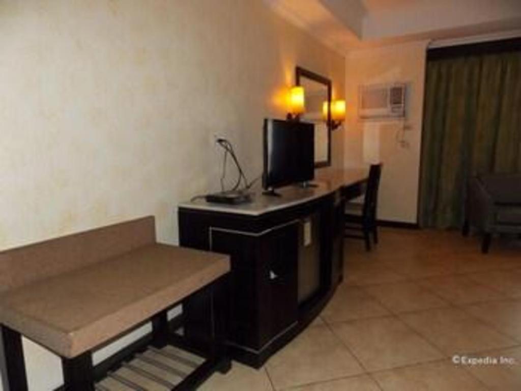 Mo2 Westown Hotel San Juan Bacolod Dış mekan fotoğraf
